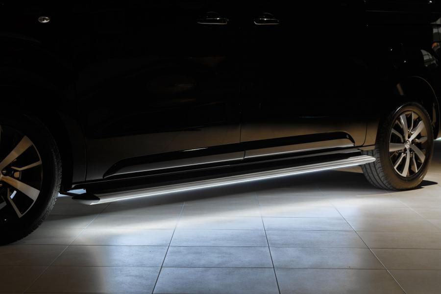 Детали экстерьера Toyota ProAce Van Black Platinum 2017 года  (фото 7 из 7)